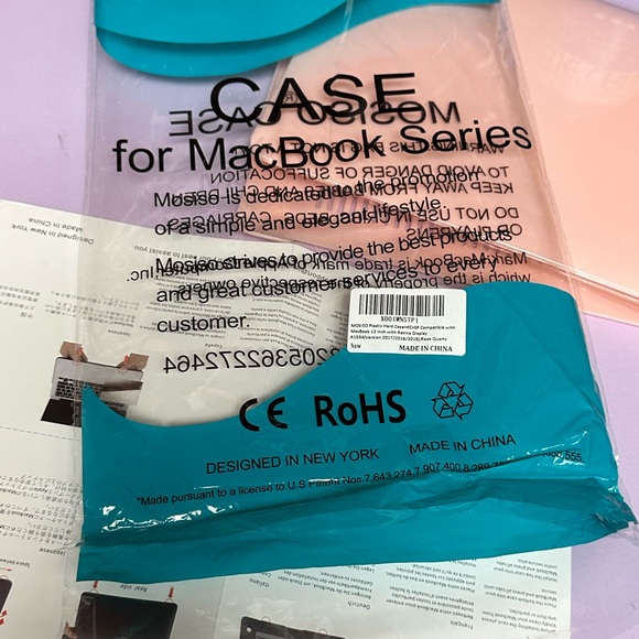 MOSISO Laptop protector Compatible with MacBook. 12 inch with Retine Display - Picture 4 of 10